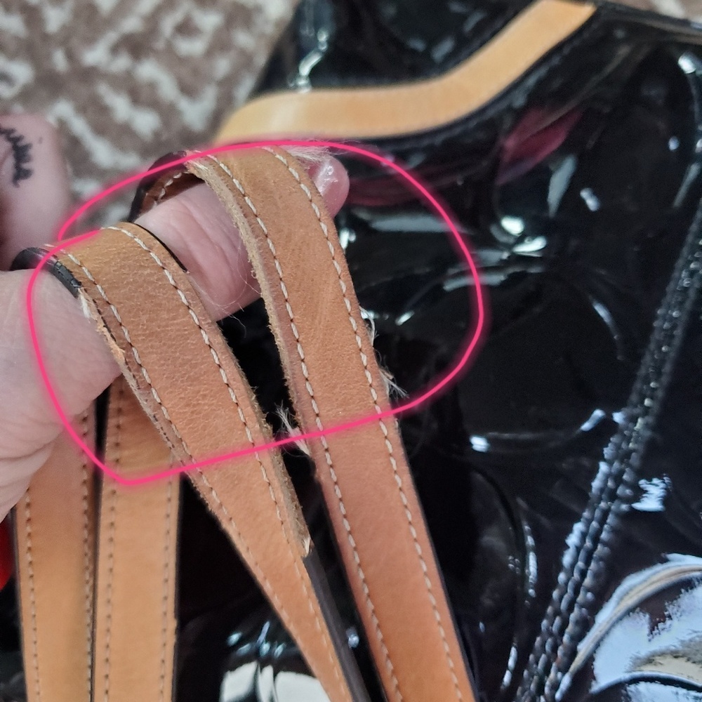 Coach purse - Picture 2 of 4